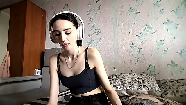 Snapshot of NightFoxxx chatting on 07-01-26, 11:15 NightFoxxx online show from 07-01-26, 11:15