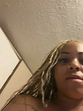 Missprettythang online show from 05-11-26, 05:21