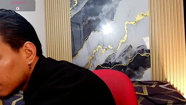 JacobWolf   online show from 08-02-26, 06:28