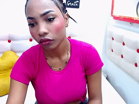 whitneynaugthyxxxx online show from 06-12-26, 04:17