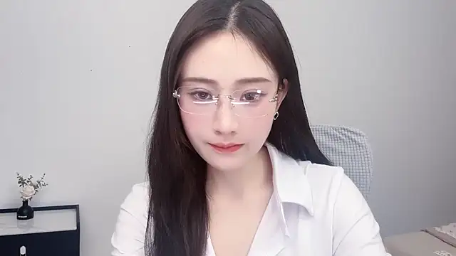 Snapshot of _222Mia chatting on 05-16-26, 11:20 222Mia online show from 05-16-26, 11:20
