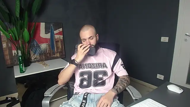 OscarWillss online show from 06-14-26, 05:31