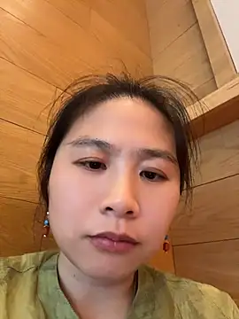 Snapshot of Iridessa- chatting on 07-09-26, 11:36 Iridessa- online show from 07-09-26, 11:36