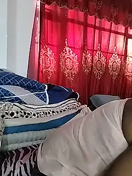 Snapshot of JuicyHoney_01 chatting on 07-24-26, 06:00 JuicyHoney 01 online show from 07-24-26, 06:00