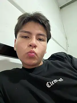 Snapshot of _maximo_1 chatting on 06-02-26, 04:03 maximo 1 online show from 06-02-26, 04:03