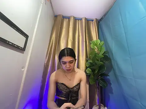 RoseAmarie online show from 07-30-26, 12:15