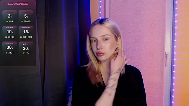 MichelleVelour online show from 05-11-26, 05:32