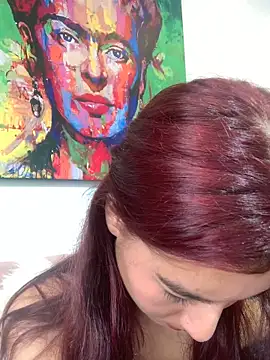 EveRave Pink online show from 05-29-26, 03:54