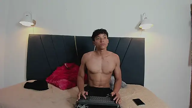 michael cum23 online show from 05-13-26, 08:49
