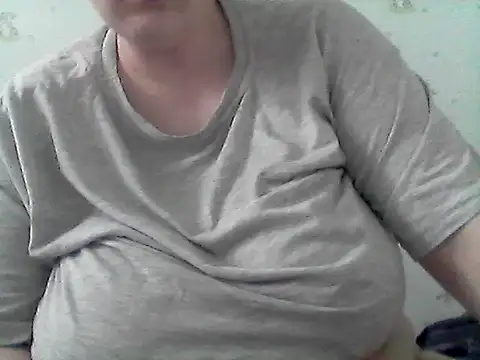 Snapshot of miamooreh chatting on 06-12-26, 10:36 miamooreh online show from 06-12-26, 10:36