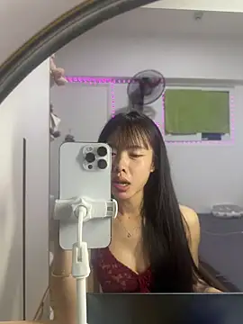 Lov3lily online show from 06-07-26, 10:02