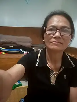 Vieekee online show from 07-18-26, 10:24