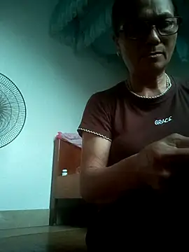 Vieekee online show from 07-20-26, 10:39