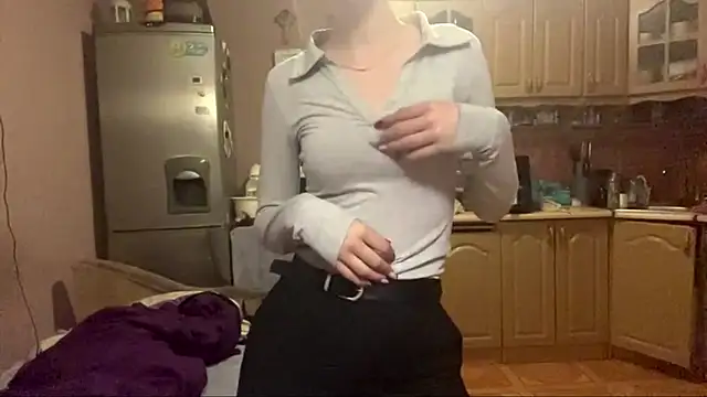 DaphneAmor online show from 05-11-26, 06:49