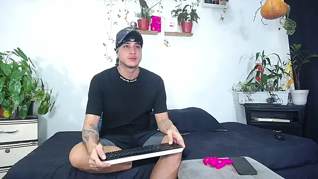 Adam Borsalino online show from 06-30-26, 12:11
