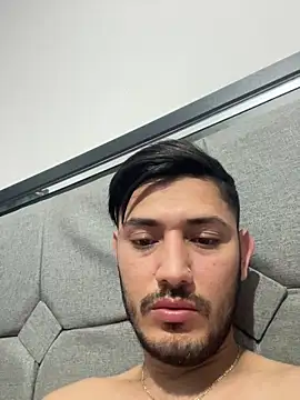 michael0403 online show from 05-11-26, 07:14