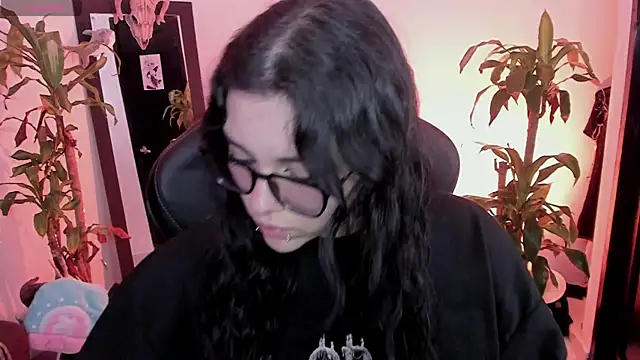 MissCharlottte 18 online show from 06-12-26, 04:33