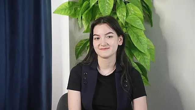 ClarineClymer online show from 05-18-26, 10:21