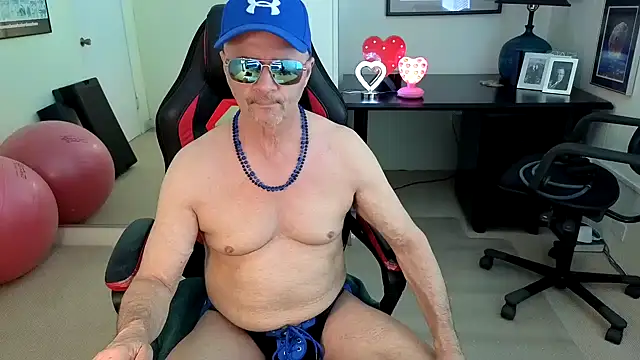 hotdadbod online show from 09-19-25, 08:31