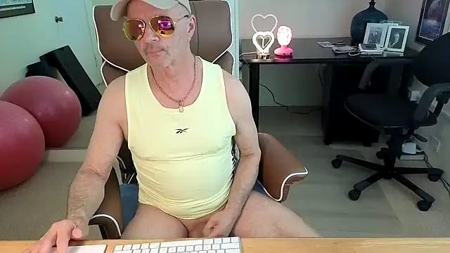 hotdadbod online show from 02-11-26, 09:31