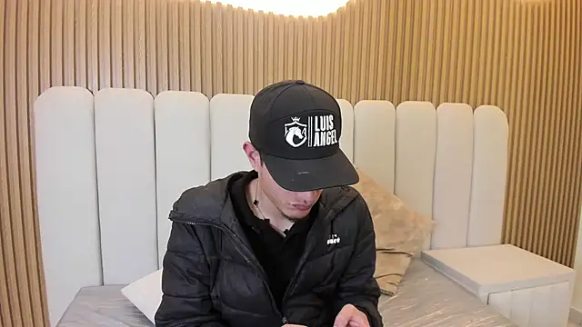 andylol330 online show from 07-16-26, 02:17