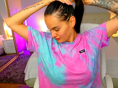 BabyyGirll  online show from 05-14-26, 05:58