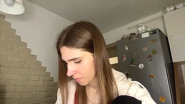 ZaraGuyette online show from 06-16-26, 05:04