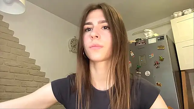 ZaraGuyette online show from 06-19-26, 05:12