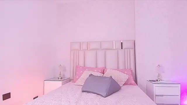 Snapshot of mia_velvett_ chatting on 06-09-26, 11:55 mia velvett online show from 06-09-26, 11:55