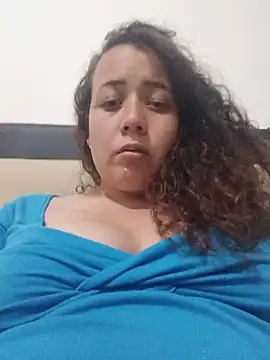 Snapshot of amaia_15 chatting on 06-17-26, 11:27 amaia 15 online show from 06-17-26, 11:27