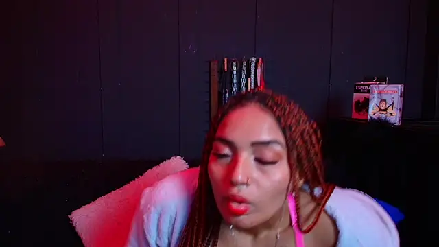 Snapshot of Briana_pratt chatting on 05-26-26, 01:07 Briana pratt online show from 05-26-26, 01:07