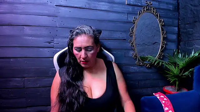 Snapshot of Victoria_kyler chatting on 06-05-26, 11:27 Victoria kyler online show from 06-05-26, 11:27