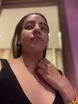 Bella-Saint online show from 06-14-26, 08:44