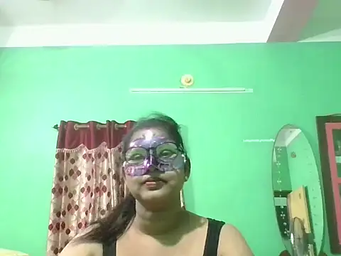 Snapshot of Kavya17 chatting on 06-06-26, 01:27 Kavya17 online show from 06-06-26, 01:27