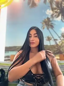 areviklusine1 online show from 04-24-26, 07:49