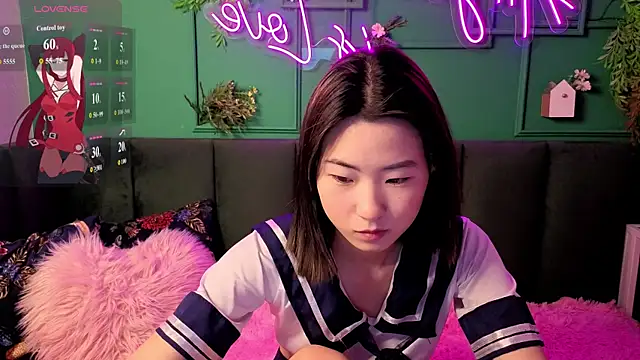 Snapshot of Runi_Asian chatting on 06-28-26, 01:22 Runi Asian online show from 06-28-26, 01:22