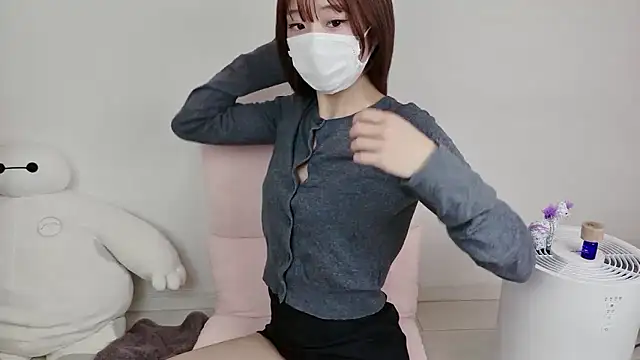 sana 19 online show from 06-17-26, 02:07
