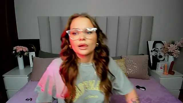 KattyWests online show from 06-25-26, 01:27