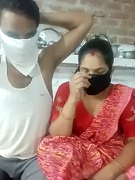 Snapshot of Hindicouple1 chatting on 06-18-26, 03:16 Hindicouple1 online show from 06-18-26, 03:16