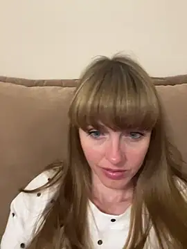 Kamilochka29511 online show from 06-08-26, 06:30