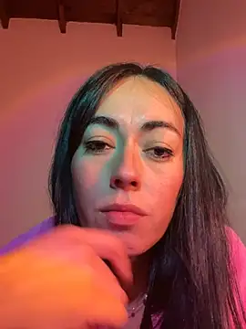 ToxicYani online show from 05-20-26, 04:18