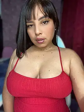 Snapshot of Elena_Grace1 chatting on 07-31-26, 10:31 Elena Grace1 online show from 07-31-26, 10:31