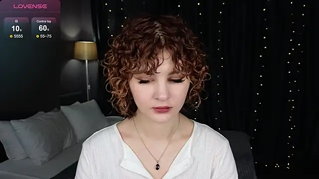 Kira  Fluffy online show from 06-25-26, 12:10