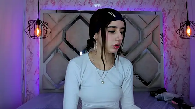 leri rose  online show from 07-29-26, 11:30