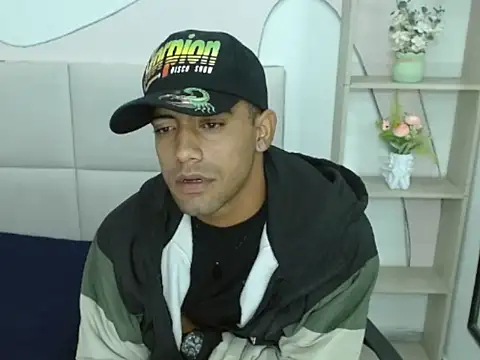Snapshot of ivytemptation chatting on 06-20-26, 02:47 ivytemptation online show from 06-20-26, 02:47