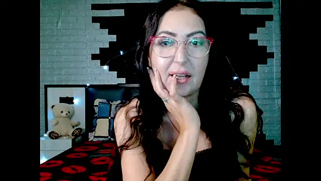 Snapshot of Ada_Vera chatting on 06-26-26, 11:03 Ada Vera online show from 06-26-26, 11:03