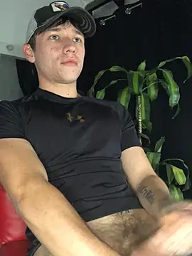 Snapshot of Salvatore_angelo chatting on 06-24-26, 02:54 Salvatore angelo online show from 06-24-26, 02:54