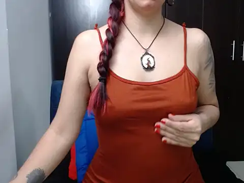 red milf  online show from 06-06-26, 11:09