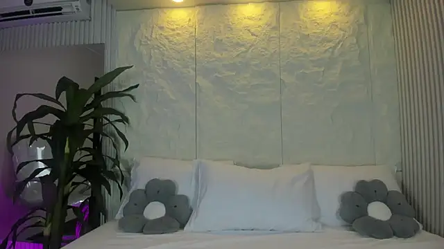 Dulce Vict online show from 06-13-26, 03:48