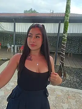 Snapshot of Luisa_Madrid chatting on 05-22-26, 11:38 Luisa Madrid online show from 05-22-26, 11:38